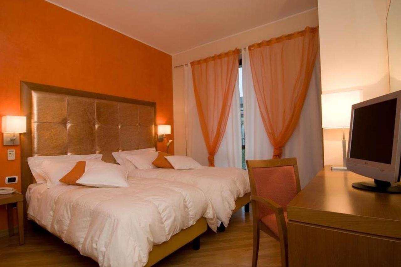 Hotel Europa Padova Luaran gambar