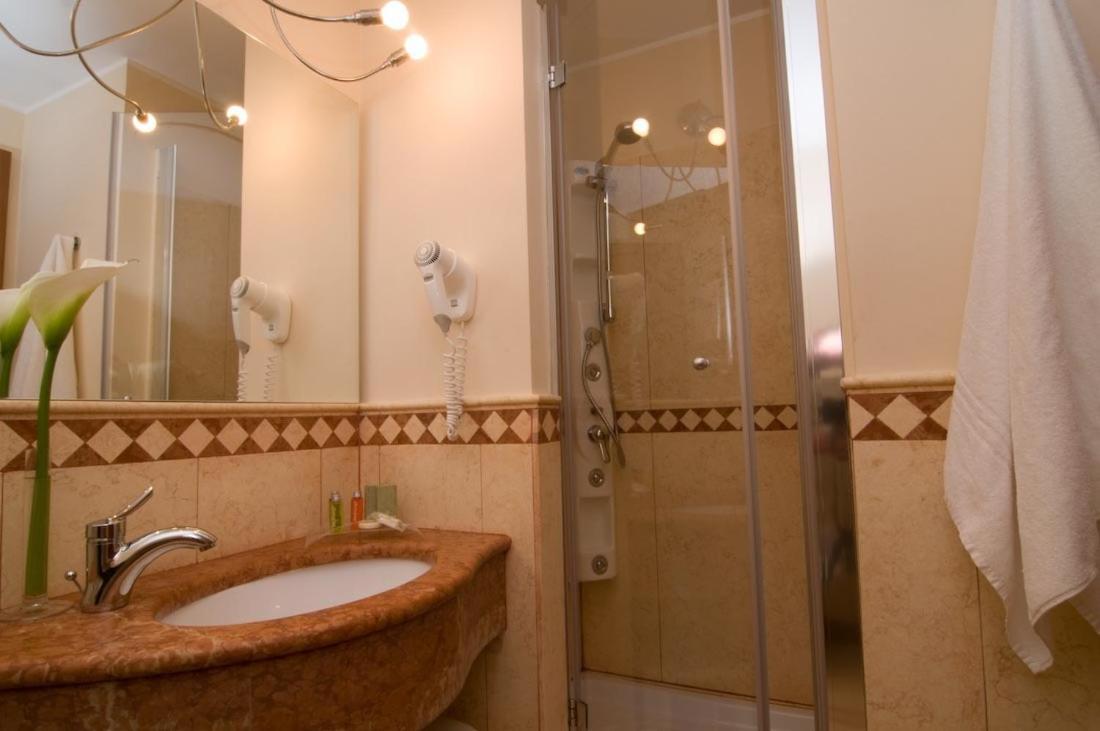 Hotel Europa Padova Luaran gambar